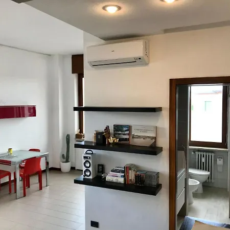 Dreaming Adige River Apartment Verona