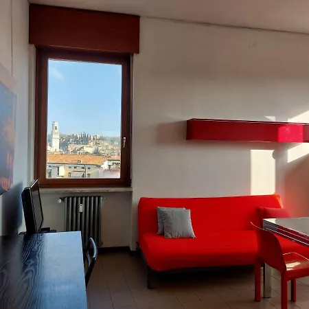Dreaming Adige River Apartment Verona