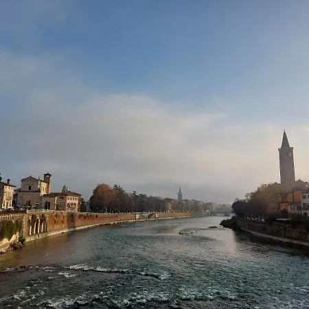 Dreaming Adige River アパート